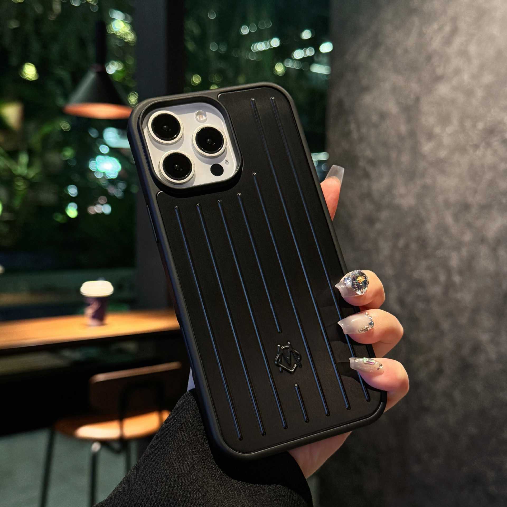 Aluminum magnesium alloy mobile phone protective cover